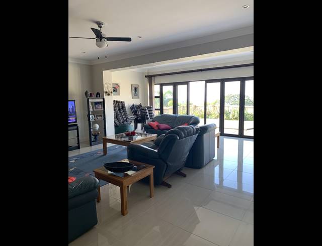 3 BEDROOM FREESTANDING FOR SALE IN SHELLY BEACH